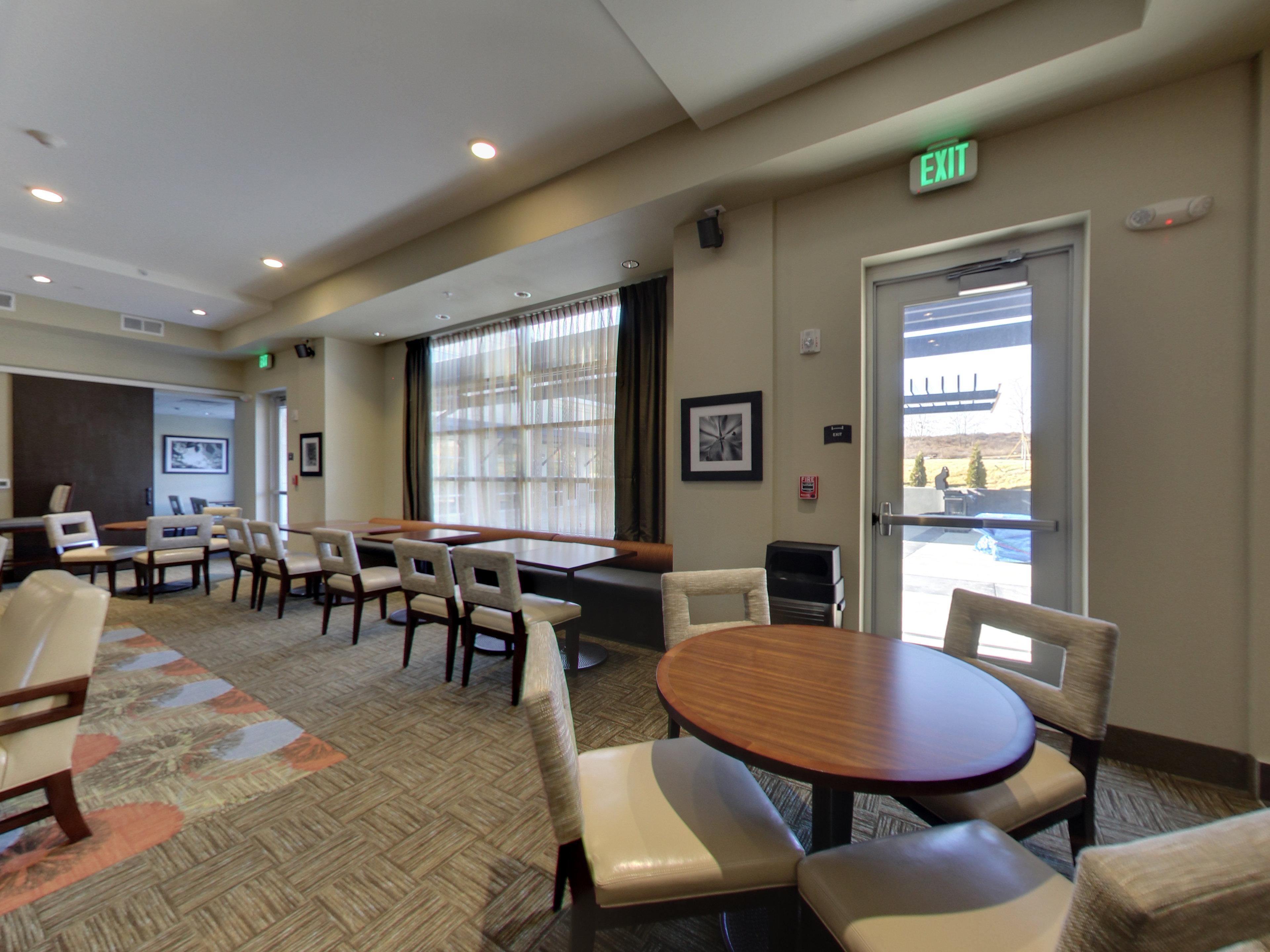 Staybridge Suites - Madison - Fitchburg Екстериор снимка