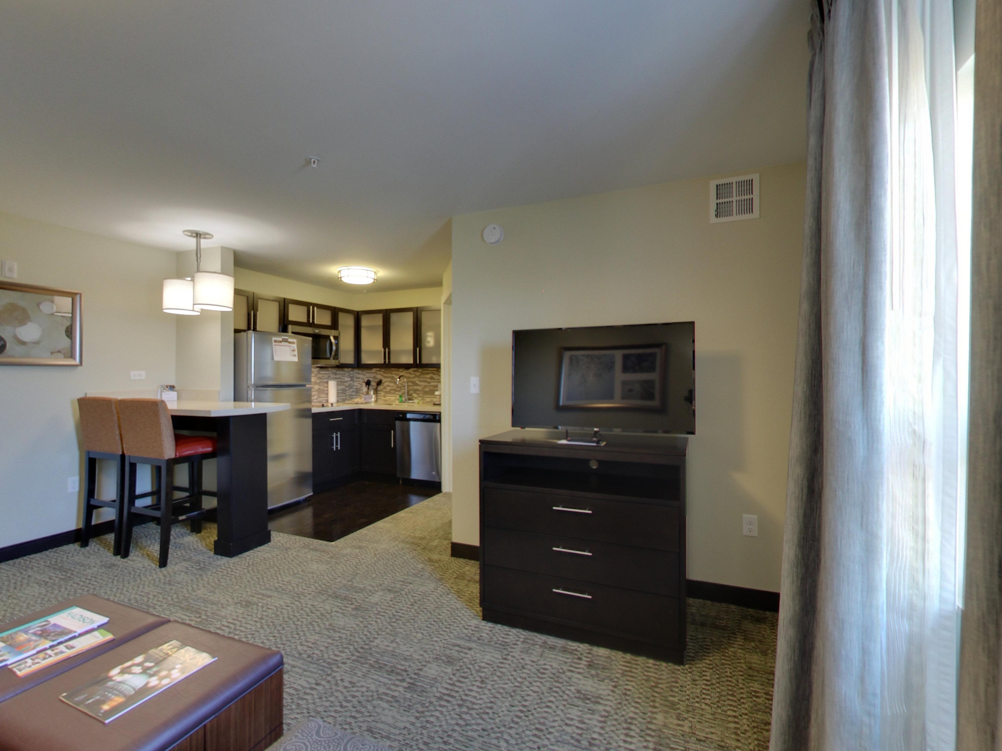 Staybridge Suites - Madison - Fitchburg Екстериор снимка
