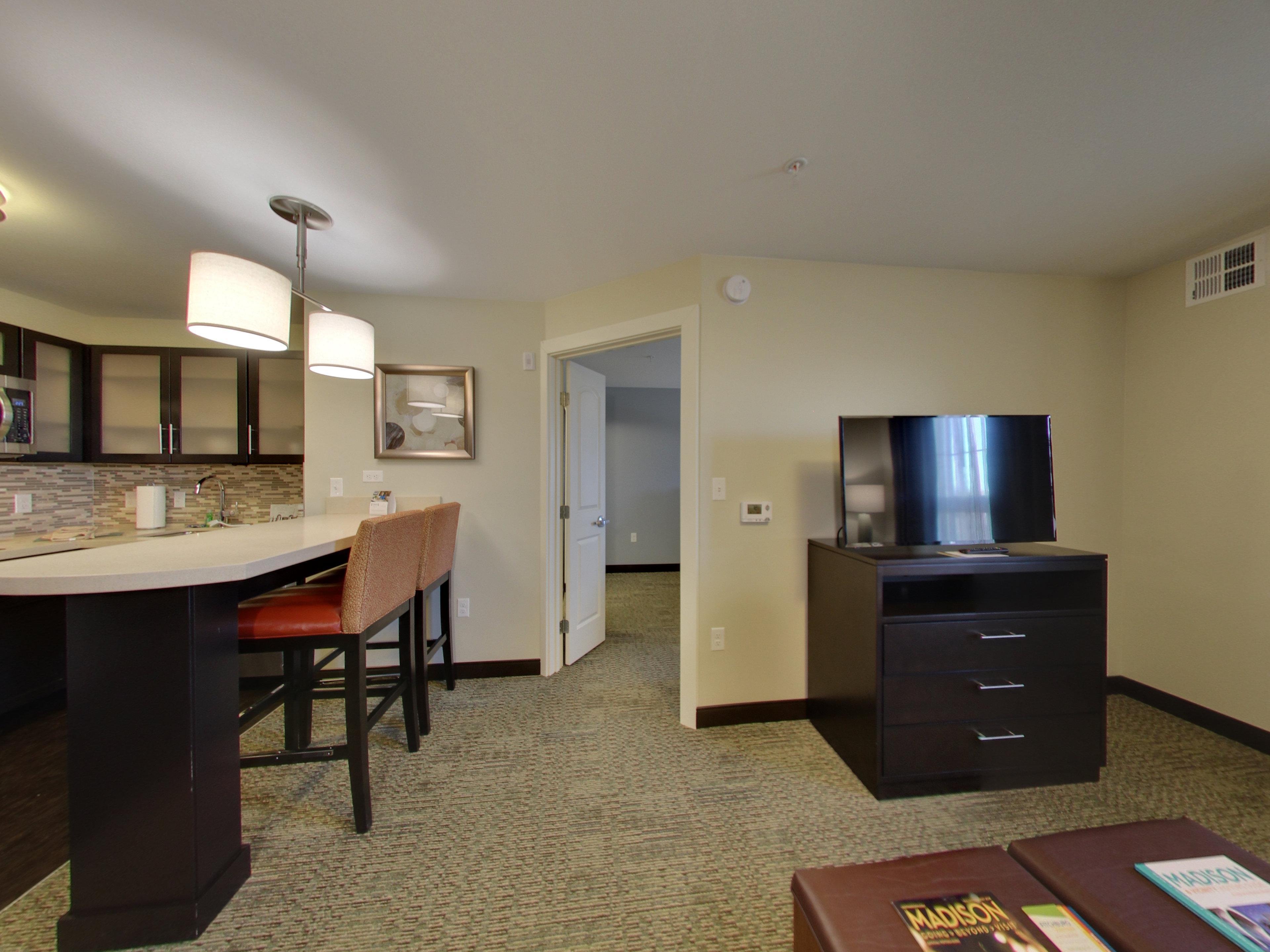 Staybridge Suites - Madison - Fitchburg Екстериор снимка